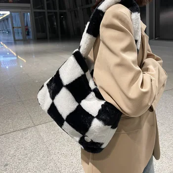 Дамски зимни чанта, мек плюшен чанта, дизайнерска чанта с голям капацитет, дамски пътна есента на дамска чанта през рамо, чанта за пазаруване