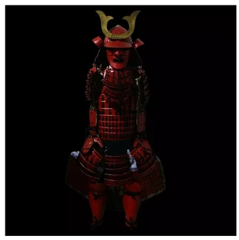 Ретро костюм за сценичното показване на японски самурайских брони
