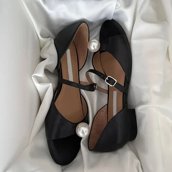 Сандали на ток с перлата на покритие с елегантни дамски обувки на нисък ток, дамски летни обувки 2023 година, на равна подметка с отворени пръсти, удобни Zapatos Mujer