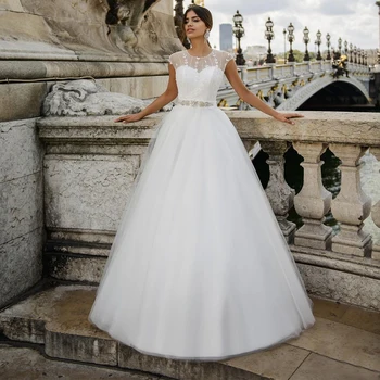 Сватбена рокля Трапецовидна форма, с Къси ръкави за булки 2023 г., Класическата Сватбена Рокля с кръгло деколте и Елече от Тюл с лък и Мъниста Robe De Mariee